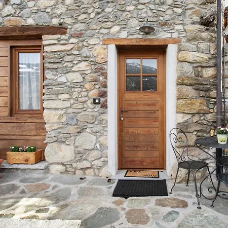 Mini House Valle D'aosta Apartment *